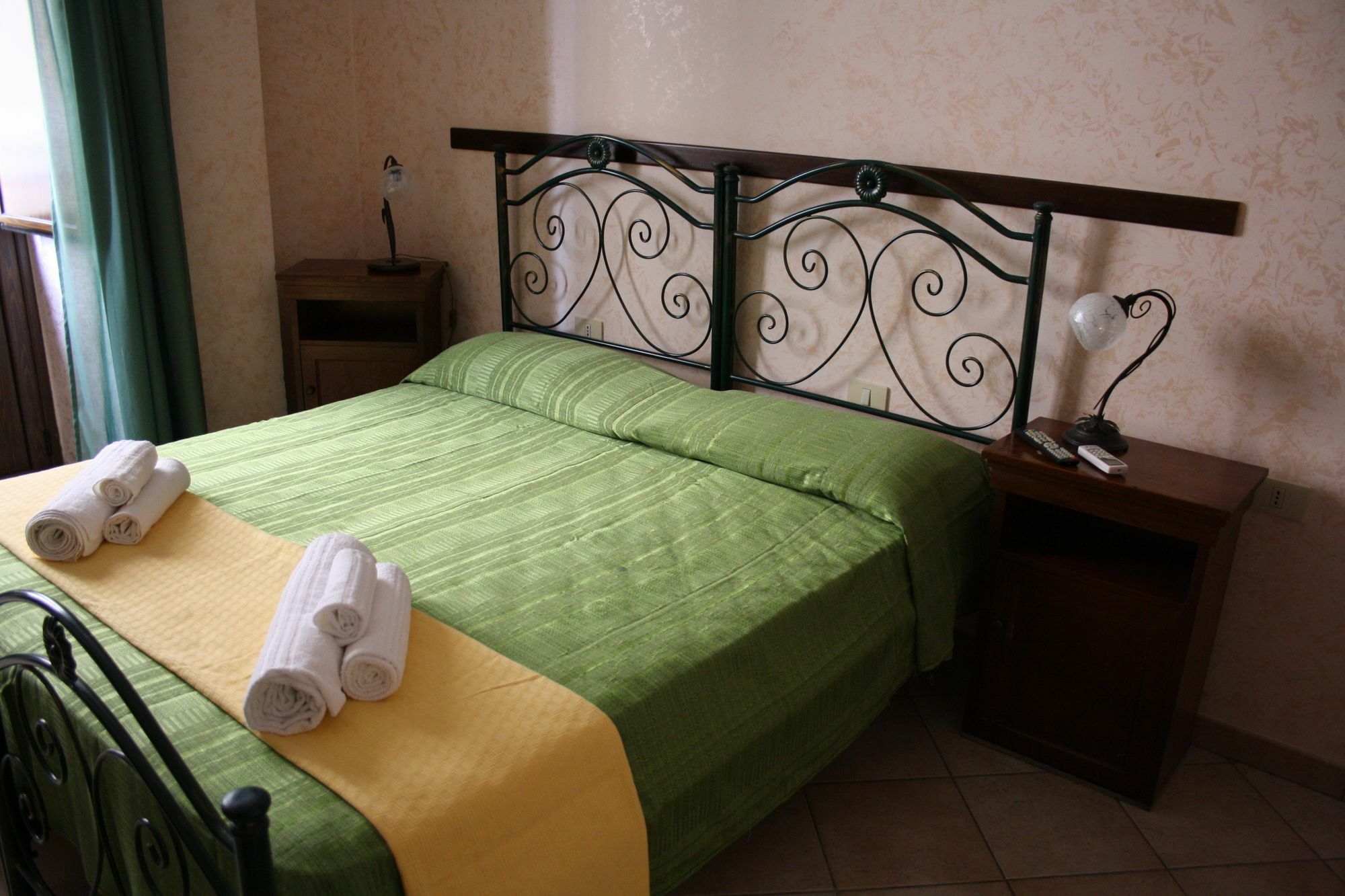 Cityguesthouse Катандзаро Экстерьер фото